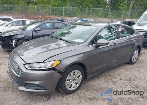 2013 Ford Fusion S из США, поврежденный, VIN 3FA6P0G76DR296498
